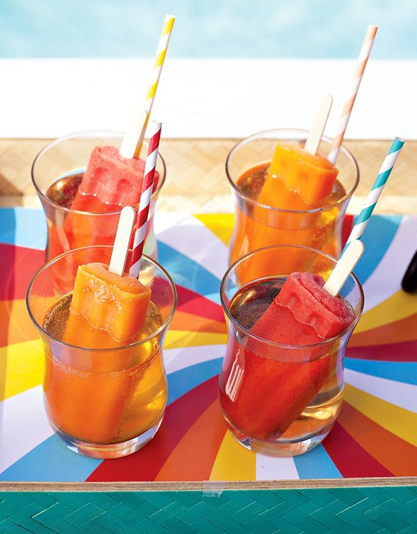 How to Throw The Perfect Pool Party